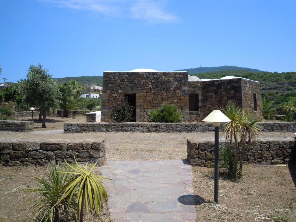 Residenza Degli Ulivi Pantelleria Island Eksteriør bilde